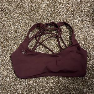Lululemon free to be size 6